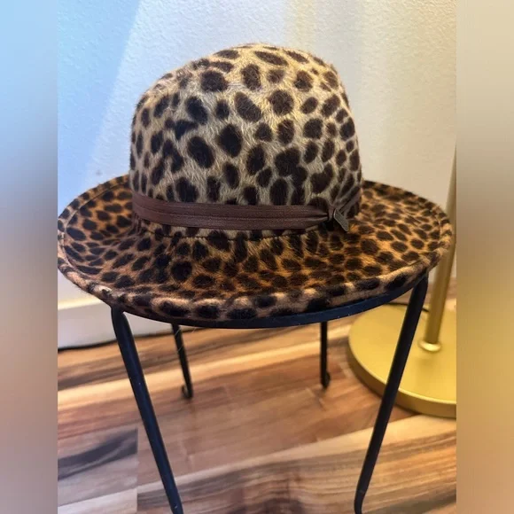Vintage Louise Green Leopard Print Hat Shop LOUISE HAT in Rosin Green Leopard | Fast Delivery main image 2